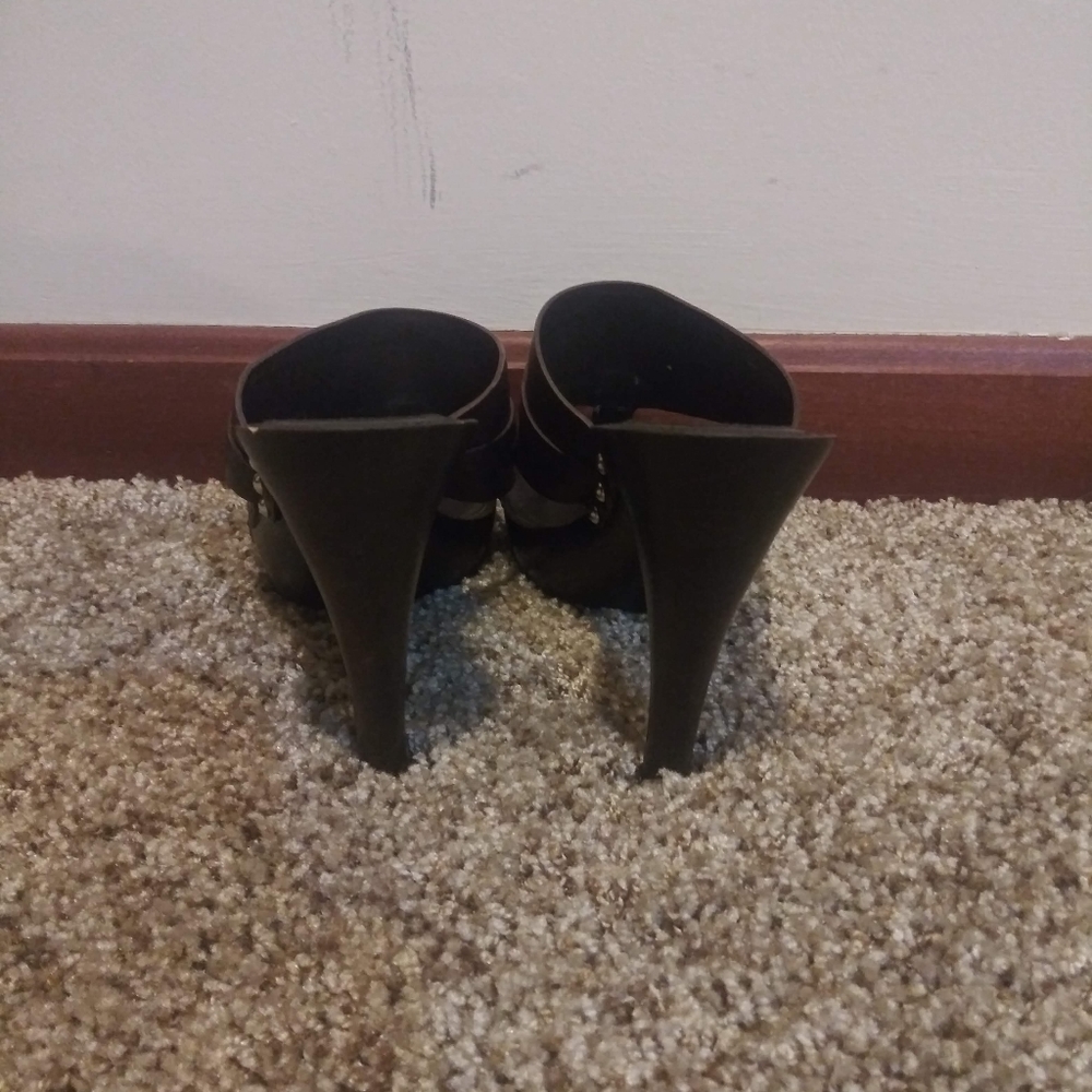 Christian Dior shoes - Picture 3 of 3